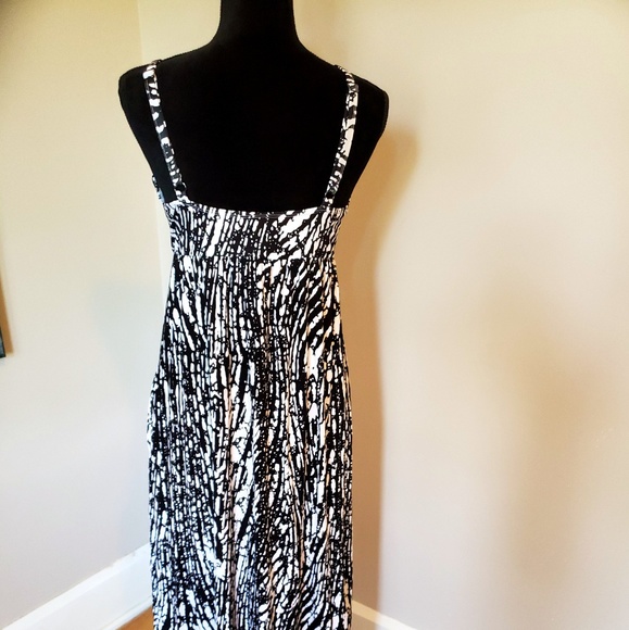 Long Simon Chang Maxi Dress - Picture 6 of 8